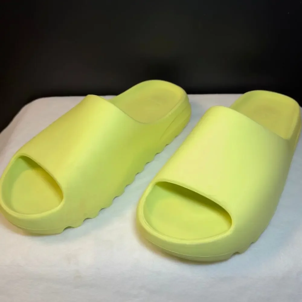 adidas Yeezy Slides “Glow Green” (2021) – GX6138 | 12M
